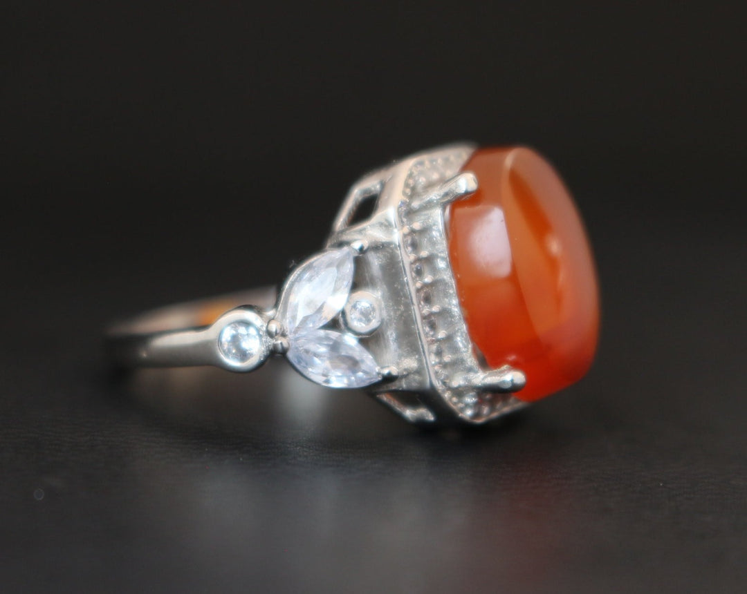Women's Red Yemeni Agate Ring