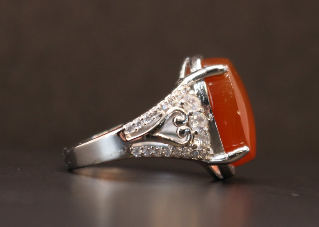 Women's Red Yemeni Agate Ring