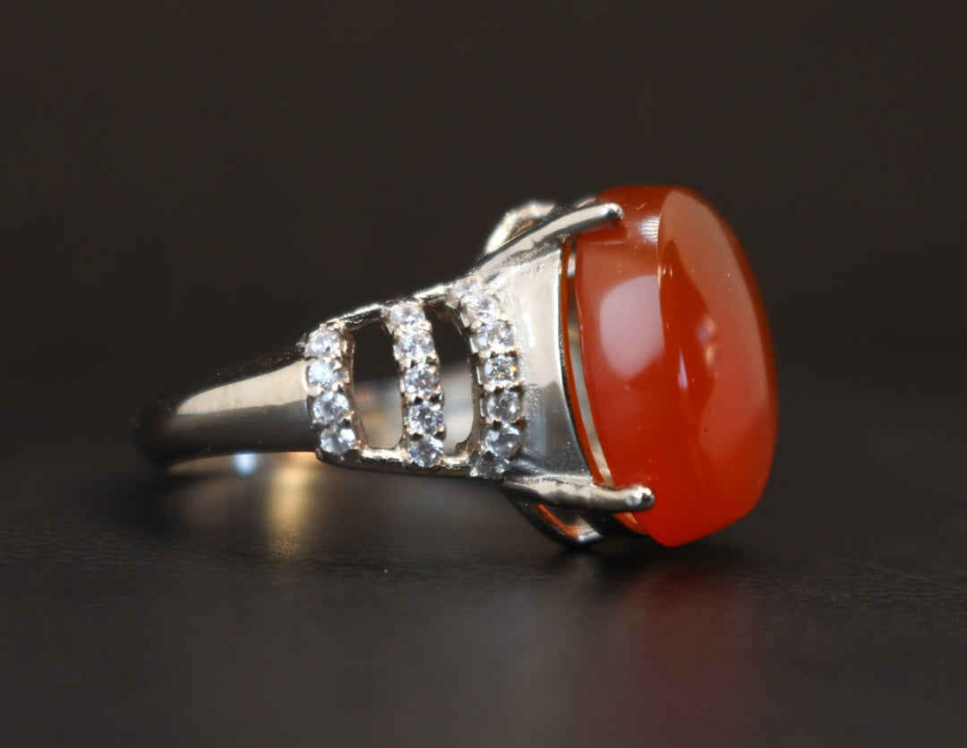 Women's Red Yemeni Agate Ring