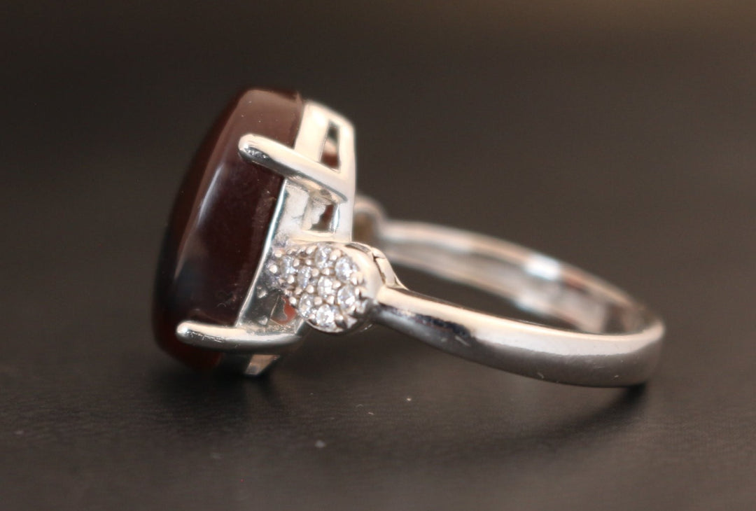 Women's Cherry Red Yemeni Agate Ring