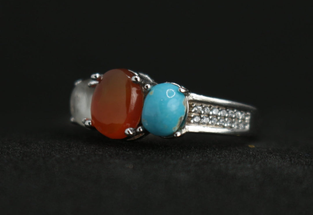 Women's Tri-Stone Ring